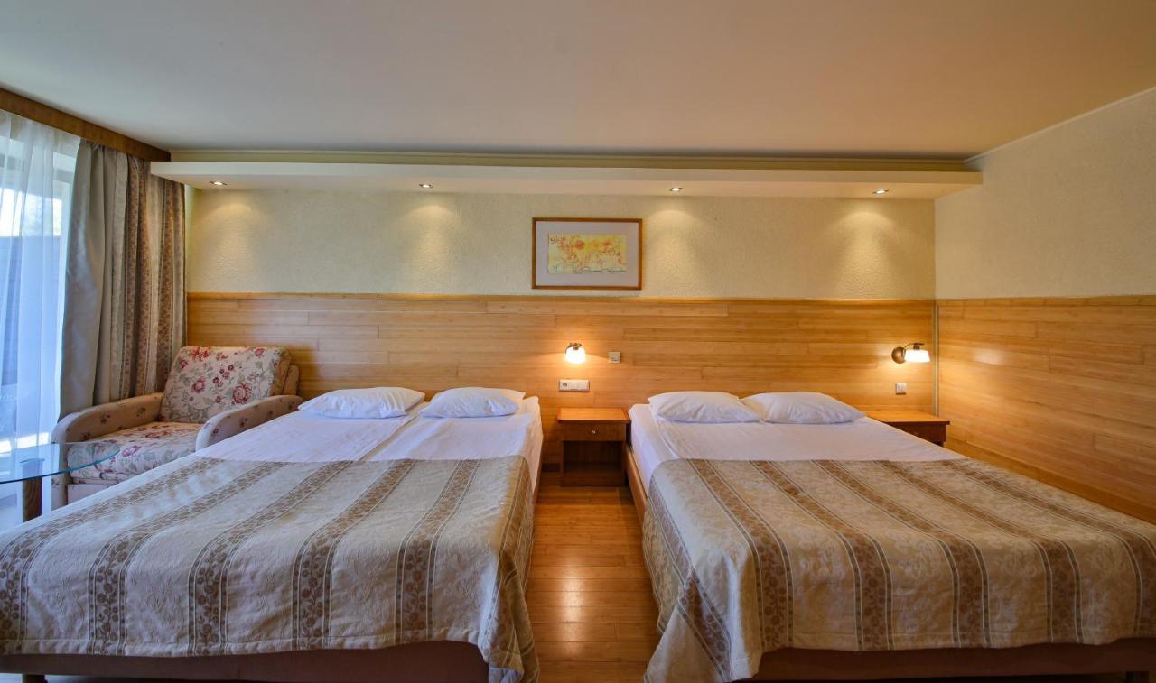 Flamingo Hotel 4* Albena Exterior photo