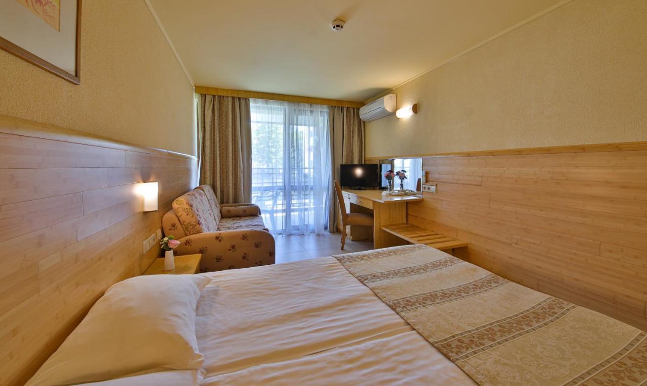 Flamingo Hotel 4* Albena Exterior photo